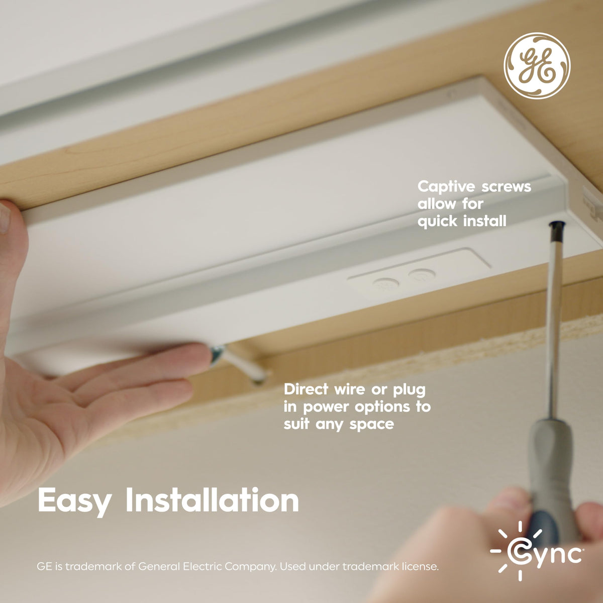 Smart LED Under Cabinet Light Bar, 24in Z722441