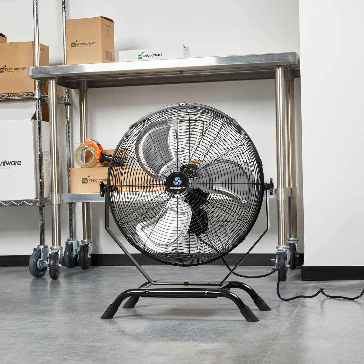 24 Inch Steel Floor and Wall-Mount Misting Fan H9925